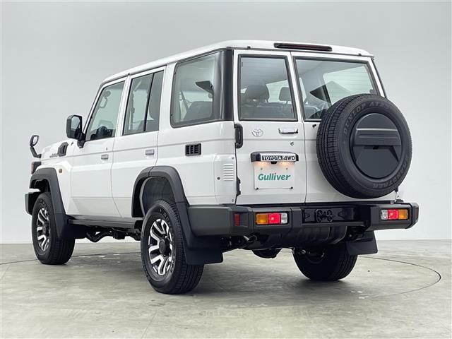 ランドクルーザー70 AX 登録済未使用車 禁煙 バックカメラ クルーズコントロール オートマチックハイビーム ヘッドライトレベライザー USB-C 自動防眩ルームミラー 電動デフロック LEDヘッドライト ダウンヒルアシスト(37枚目)