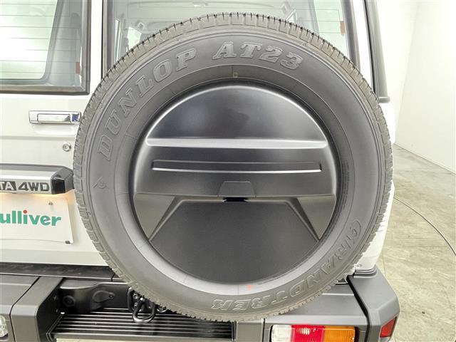 ランドクルーザー70 AX 登録済未使用車 禁煙 バックカメラ クルーズコントロール オートマチックハイビーム ヘッドライトレベライザー USB-C 自動防眩ルームミラー 電動デフロック LEDヘッドライト ダウンヒルアシスト(41枚目)