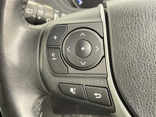 ノア ハイブリッドSi ダブルバイビー 禁煙車 両側電動ドア トヨタセーフティセンス 純正10インチメモリナビ フルセグTV バックカメラ ビルトインETC 革巻きステアリング DNシートヒーター ハーフレザーシート クルーズコントロール(18枚目)