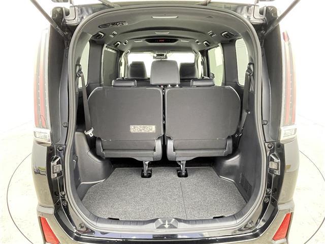 ノア ハイブリッドSi ダブルバイビー 禁煙車 両側電動ドア トヨタセーフティセンス 純正10インチメモリナビ フルセグTV バックカメラ ビルトインETC 革巻きステアリング DNシートヒーター ハーフレザーシート クルーズコントロール(32枚目)