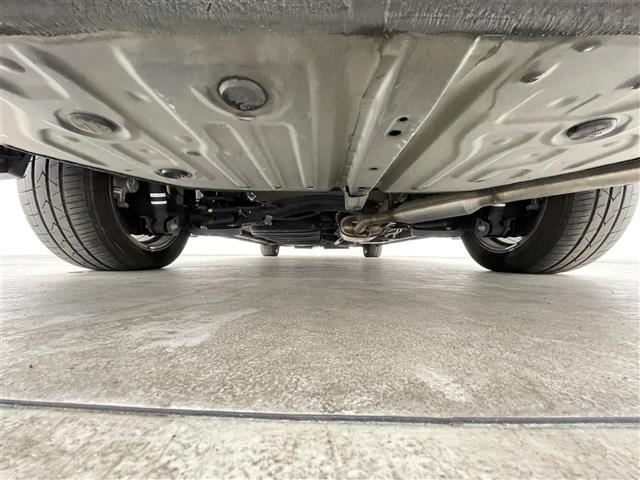 ノア ハイブリッドSi ダブルバイビー 禁煙車 両側電動ドア トヨタセーフティセンス 純正10インチメモリナビ フルセグTV バックカメラ ビルトインETC 革巻きステアリング DNシートヒーター ハーフレザーシート クルーズコントロール(43枚目)