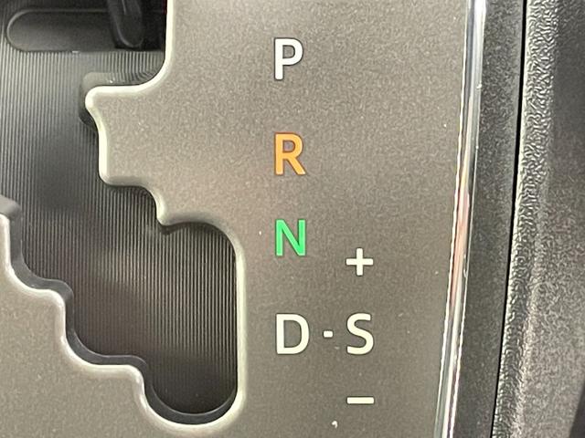 ハイエースバン スーパーGL ダーク プライムII 禁煙車 純正ナビ ワンセグ 全方位カメラ 両側パワースライドドア AC100V電源 オートハイビーム クリアランスソナー バックドアイージークローザー ハーフレザーシート LEDヘッドライト(45枚目)