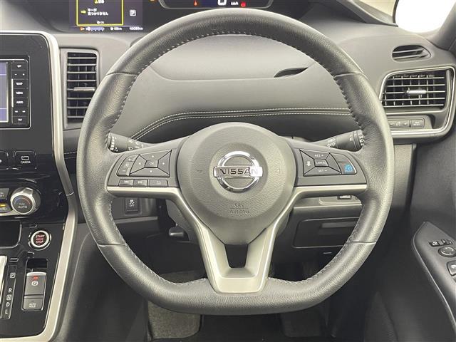 セレナ ハイウェイスター Vセレクション 禁煙車 エマージェンシーブレーキ プロパイロット レーンキープアシスト コーナーセンサー 社外メモリナビ 両側パワースライドドア アラウンドビューモニター デジタルインナーミラー スマートキー(15枚目)