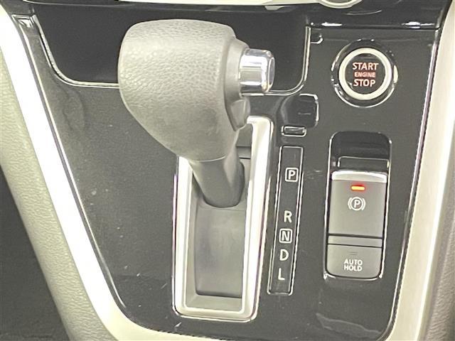 セレナ ハイウェイスター Vセレクション 禁煙車 エマージェンシーブレーキ プロパイロット レーンキープアシスト コーナーセンサー 社外メモリナビ 両側パワースライドドア アラウンドビューモニター デジタルインナーミラー スマートキー(18枚目)