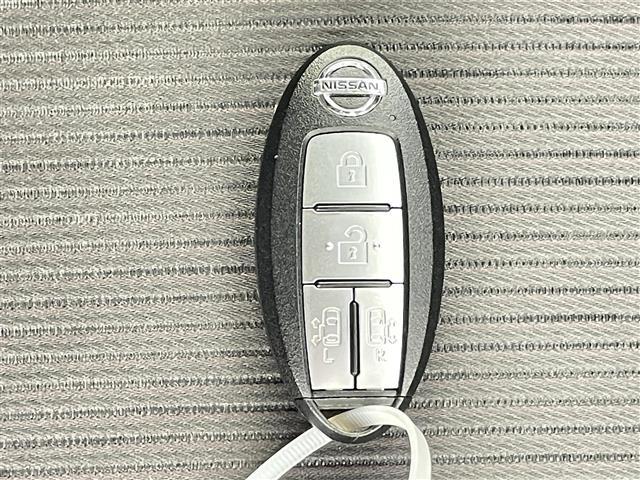 セレナ ハイウェイスター Vセレクション 禁煙車 エマージェンシーブレーキ プロパイロット レーンキープアシスト コーナーセンサー 社外メモリナビ 両側パワースライドドア アラウンドビューモニター デジタルインナーミラー スマートキー(21枚目)