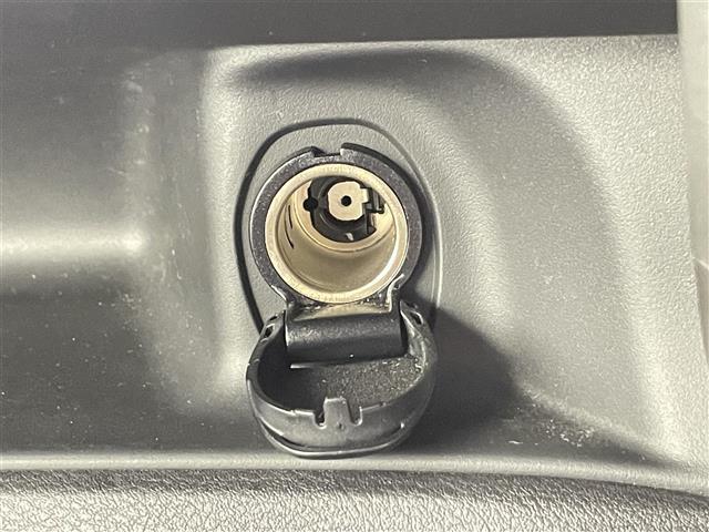 セレナ ハイウェイスターG 禁煙車 純正9型ナビ フルセグTV BT CD DVD 後席モニター 全周囲カメラ 両側電動スライドドア 車線逸脱警報 クルーズコントロール 衝突軽減システム ETC LEDヘッドライト フォグランプ(14枚目)