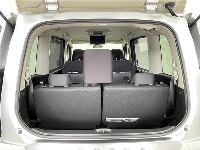 セレナ ｅ－パワー　ハイウェイスターＶ　禁煙車　エマージェンシーブレーキ　プロパイロット　両側電動ドア　フリップダウンモニター　純正１０インチメモリビ　アラウンドビューモニター　純正１６インチＡＷ　ＬＥＤヘッドライト　革巻きステアリング（30枚目）