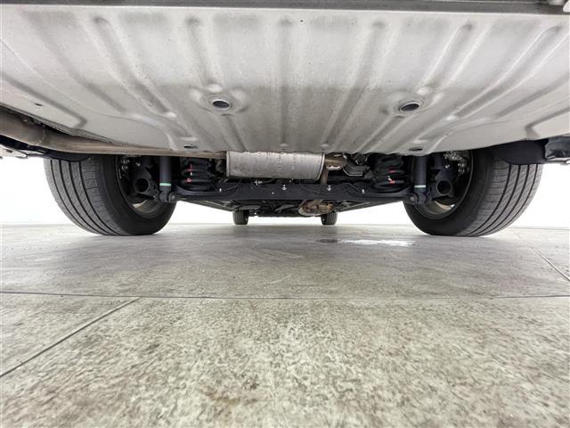 セレナ ｅ－パワー　ハイウェイスターＶ　禁煙車　エマージェンシーブレーキ　プロパイロット　両側電動ドア　フリップダウンモニター　純正１０インチメモリビ　アラウンドビューモニター　純正１６インチＡＷ　ＬＥＤヘッドライト　革巻きステアリング（43枚目）