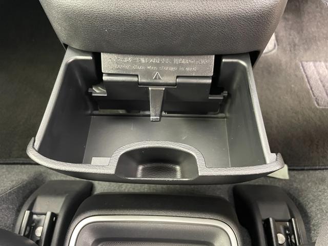 セレナ ｅ－パワー　ハイウェイスターＶ　禁煙車　エマージェンシーブレーキ　プロパイロット　両側電動ドア　フリップダウンモニター　純正１０インチメモリビ　アラウンドビューモニター　純正１６インチＡＷ　ＬＥＤヘッドライト　革巻きステアリング（49枚目）