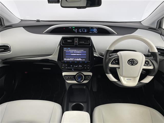 プリウス Sツーリングセレクション 禁煙 TRDエアロ トヨタセーフティセンス 純正9インチナビ フルセグ バックカメラ レーダークルーズコントロール LEDオートライト シートヒーター 純正17インチアルミホイール プッシュスタート(2枚目)