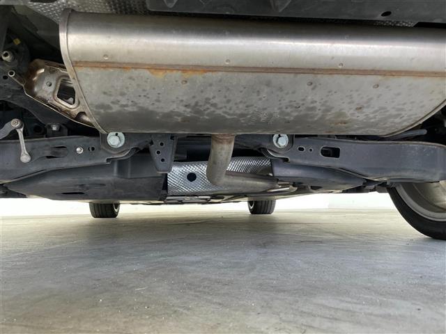 プリウス Sツーリングセレクション 禁煙 TRDエアロ トヨタセーフティセンス 純正9インチナビ フルセグ バックカメラ レーダークルーズコントロール LEDオートライト シートヒーター 純正17インチアルミホイール プッシュスタート(43枚目)