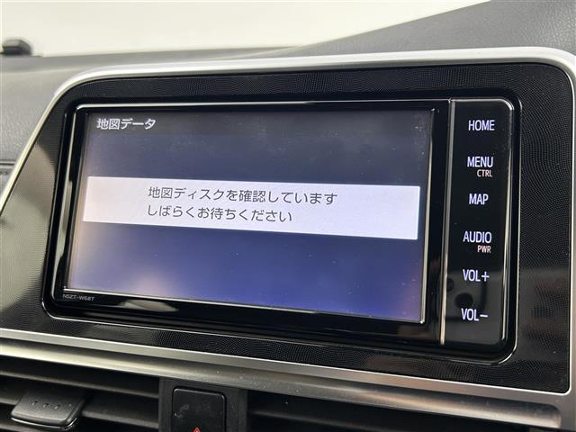 シエンタ ハイブリッド　ファンベースＧ　グランパー　禁煙車　両側電動ドア　フリップダウンモニター　トヨタセーフティセンス　クルーズコントロール　純正メモリナビ　Ｂｌｕｅｔｏｏｔｈ　フルセグＴＶ　バックカメラ　革巻きステアリング　ＬＥＤヘッドライト（4枚目）