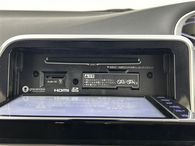 シエンタ ハイブリッド　ファンベースＧ　グランパー　禁煙車　両側電動ドア　フリップダウンモニター　トヨタセーフティセンス　クルーズコントロール　純正メモリナビ　Ｂｌｕｅｔｏｏｔｈ　フルセグＴＶ　バックカメラ　革巻きステアリング　ＬＥＤヘッドライト（7枚目）