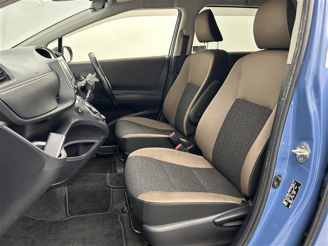 シエンタ ハイブリッド　ファンベースＧ　グランパー　禁煙車　両側電動ドア　フリップダウンモニター　トヨタセーフティセンス　クルーズコントロール　純正メモリナビ　Ｂｌｕｅｔｏｏｔｈ　フルセグＴＶ　バックカメラ　革巻きステアリング　ＬＥＤヘッドライト（27枚目）