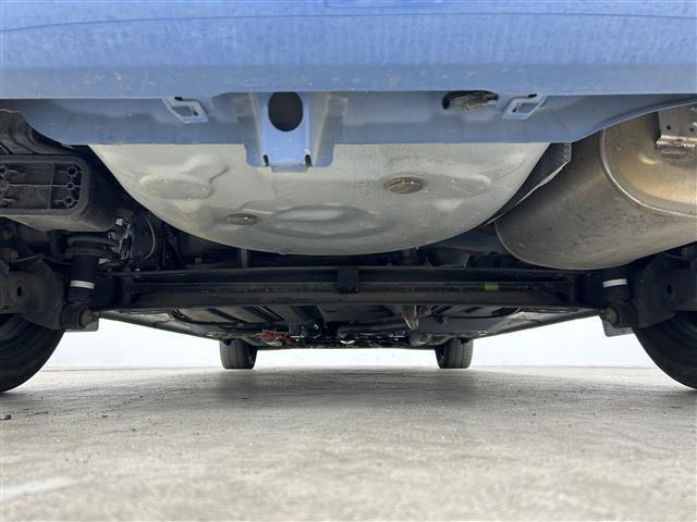 シエンタ ハイブリッド　ファンベースＧ　グランパー　禁煙車　両側電動ドア　フリップダウンモニター　トヨタセーフティセンス　クルーズコントロール　純正メモリナビ　Ｂｌｕｅｔｏｏｔｈ　フルセグＴＶ　バックカメラ　革巻きステアリング　ＬＥＤヘッドライト（42枚目）