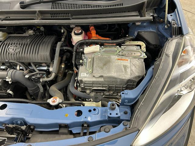 シエンタ ハイブリッド　ファンベースＧ　グランパー　禁煙車　両側電動ドア　フリップダウンモニター　トヨタセーフティセンス　クルーズコントロール　純正メモリナビ　Ｂｌｕｅｔｏｏｔｈ　フルセグＴＶ　バックカメラ　革巻きステアリング　ＬＥＤヘッドライト（71枚目）