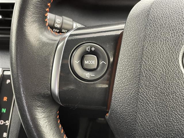 シエンタ Ｇ　クエロ　禁煙車　ワンオーナー　トヨタセーフティセンス　純正メモリナビ　両側パワースライドドア　ＥＴＣ　バックカメラ　ＬＥＤオートライト　ハーフレザーシート　アイドリングストップ　プッシュスタート（9枚目）