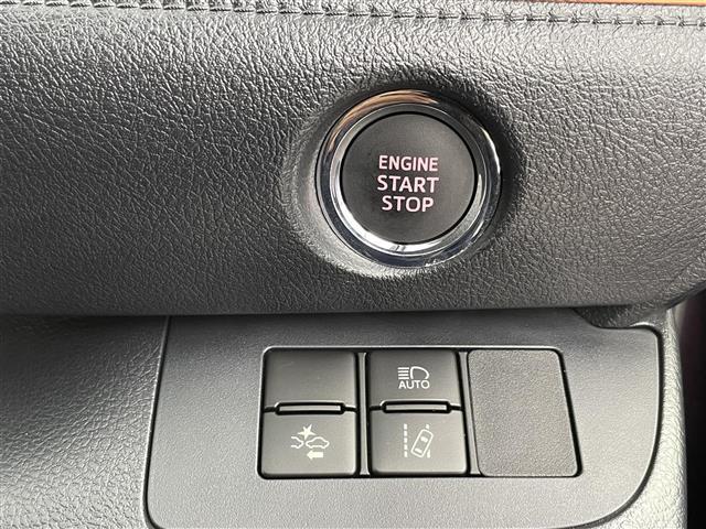 シエンタ Ｇ　クエロ　禁煙車　ワンオーナー　トヨタセーフティセンス　純正メモリナビ　両側パワースライドドア　ＥＴＣ　バックカメラ　ＬＥＤオートライト　ハーフレザーシート　アイドリングストップ　プッシュスタート（13枚目）