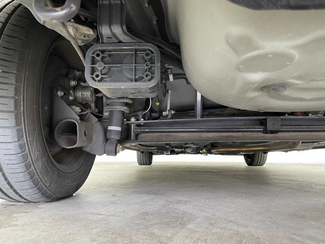 シエンタ Ｇ　クエロ　禁煙車　ワンオーナー　トヨタセーフティセンス　純正メモリナビ　両側パワースライドドア　ＥＴＣ　バックカメラ　ＬＥＤオートライト　ハーフレザーシート　アイドリングストップ　プッシュスタート（66枚目）