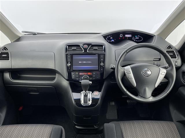 セレナ ハイウェイスター　Ｖセレ＋セーフティＩＩ　ＳＨＶ　禁煙車　エマージェンシーブレーキ　両側電動ドア　純正８インチメモリナビ　アラウンドビューモニター　クルーズコントロール　革巻きステアリング　純正１６インチＡＷ　ＥＴＣ　フルセグＴＶ　Ｂｌｕｅｔｏｏｔｈ（2枚目）