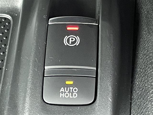 エクストレイル ２０Ｘｉ　禁煙車　純正９インチメモリナビ　フルセグＴＶ　カプロンシート　Ｂｌｕｅｔｏｏｔｈ　エマージェンシーブレーキ　プロパイロット　アラウンドビューモニター　パワーバックドア　コーナーセンサー　防水シート（21枚目）