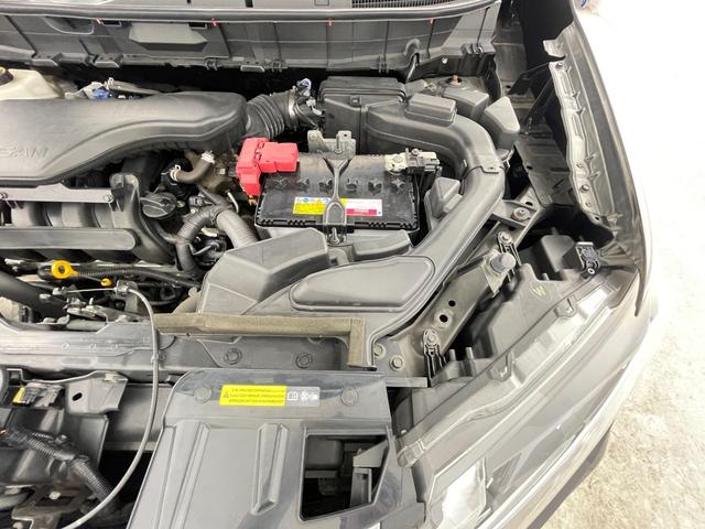 エクストレイル ２０Ｘｉ　禁煙車　純正９インチメモリナビ　フルセグＴＶ　カプロンシート　Ｂｌｕｅｔｏｏｔｈ　エマージェンシーブレーキ　プロパイロット　アラウンドビューモニター　パワーバックドア　コーナーセンサー　防水シート（46枚目）