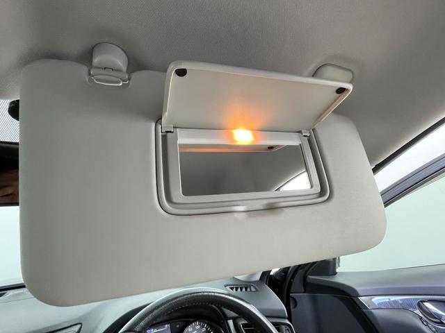 エクストレイル ２０Ｘｉ　禁煙車　純正９インチメモリナビ　フルセグＴＶ　カプロンシート　Ｂｌｕｅｔｏｏｔｈ　エマージェンシーブレーキ　プロパイロット　アラウンドビューモニター　パワーバックドア　コーナーセンサー　防水シート（74枚目）