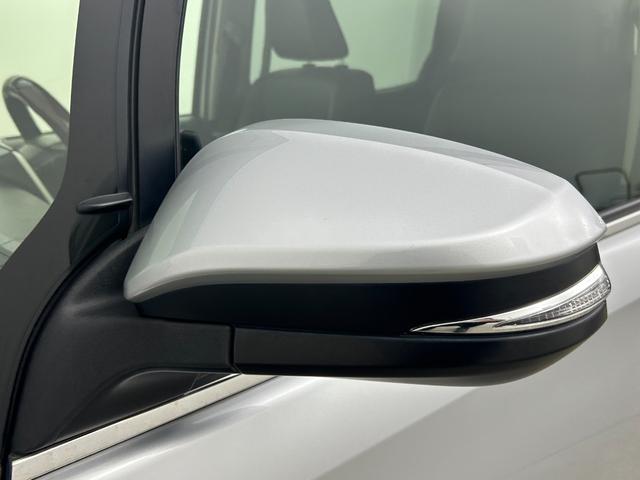 エスクァイア ハイブリッドＧｉ　禁煙車　両側電動ドア　トヨタセーフティセンス　クルーズコントロール　純正９インチメモリナビ　フルセグＴＶ　Ｂｌｕｅｔｏｏｔｈ　レザーシート　ＤＮシートヒーター　純正１５インチＡＷ　ＬＥＤヘッドライト（47枚目）