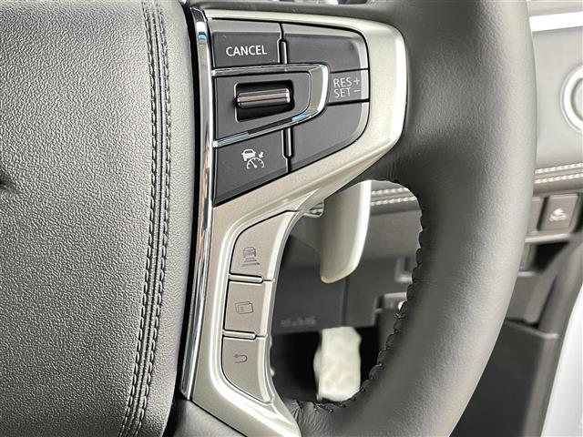 デリカD:5 シャモニー 禁煙車 パートタイム4WD 両側電動スライドドア 衝突軽減ブレーキ 全方位カメラ シートヒーター レーダークルーズコントロール ハーフレザーシート LEDヘッドライト 電動バックドア オートハイビーム(18枚目)