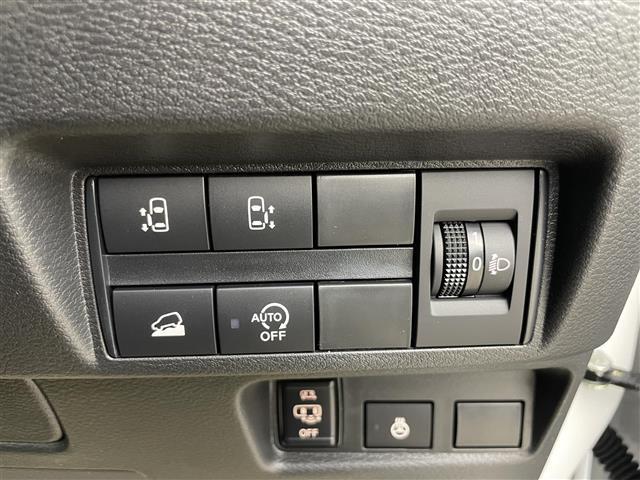 デリカミニ T プレミアム 届出済未使用車 4WD 純正9インチディスプレイオーディオ セーフティセンス 両側パワースライドドア マイパイロット 全方位カメラ DNシートヒーター ステアリングヒーター ルーフレール パドルシフト(12枚目)