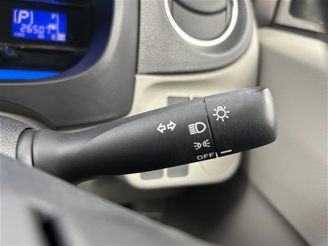 ミライース X メモリアルエディション 禁煙車 リモコンキー ドアバイザー エコアイドル 純正14インチアルミホイール 電動格納ミラー 社外フロアマット(8枚目)