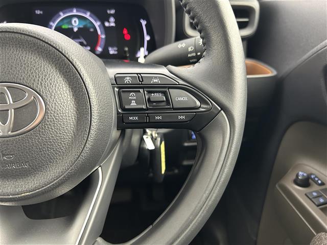 シエンタ Z 禁煙 純正10型ディスプレイナビ フルセグTV 全方位カメラ 両側パワースライドドア ブラインドスポットモニター レーダークルーズコントロール LEDオートライト セーフティセンス スマートキー(12枚目)