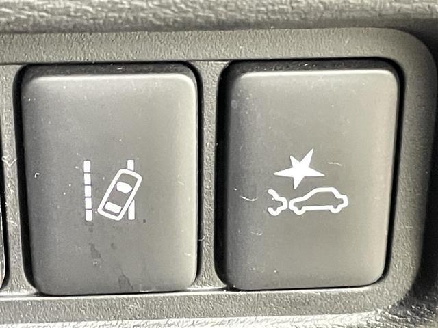 気になる車はすぐにお問い合わせください！画面右側の００６６から始まる無料ダイヤルからお問い合わせ下さい！専門スタッフがお車のご質問にお答えいたします！