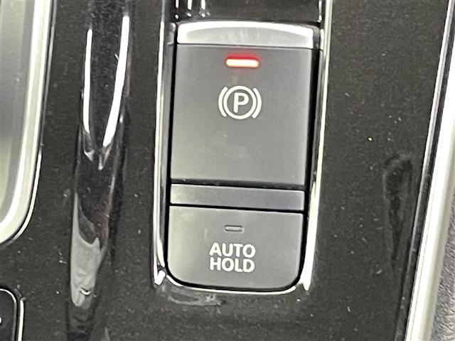 セレナ e-パワー ハイウェイスターV 禁煙 ディスプレイオーディオ プロパイロット 全方位カメラ 両側パワースライドドア リアオートエアコン 衝突軽減ブレーキ 電子パーキングスマートキー プッシュスタート 標識検知機能 レーダークルーズ(21枚目)