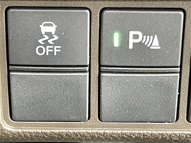 Ｎ－ＷＧＮ Ｇホンダセンシング　禁煙車　純正カーオーディオ　ＣＤ　ＵＳＢ　ホンダセンシング　衝突軽減ブレーキ　コーナーセンサー　レーンキープアシスト　電子パーキング　ブレーキホールド　純正フロアマット　純正ホイールキャップ（6枚目）
