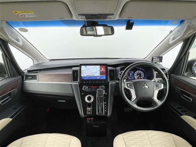 デリカD:5 P 禁煙 純正10型ナビ 全方位カメラ フルセグTV ETC オートステップ 両側電動スライドドア 電動トランク 純正18インチホイール 純正フロアマット ブラインドスポットモニター パドルシフト(2枚目)