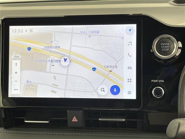 ヴォクシー Ｓ－Ｚ　禁煙　快適利便パッケージ　１０型ナビ　後席モニター　パワーバックドア　ＥＴＣ　両側パワースライドドア　バックカメラ　レーダークルーズコントロール　純正アルミホイール　ハーフレザー　シートヒーター（3枚目）