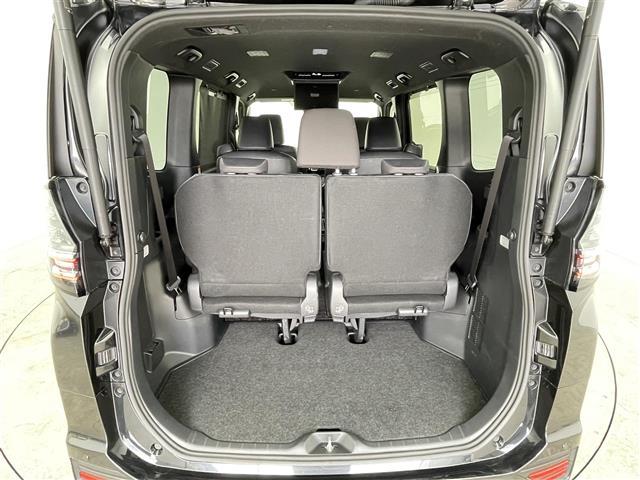 ヴォクシー Ｓ－Ｚ　禁煙　快適利便パッケージ　１０型ナビ　後席モニター　パワーバックドア　ＥＴＣ　両側パワースライドドア　バックカメラ　レーダークルーズコントロール　純正アルミホイール　ハーフレザー　シートヒーター（31枚目）