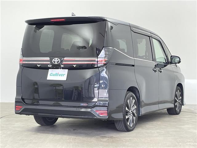 ヴォクシー Ｓ－Ｚ　禁煙　快適利便パッケージ　１０型ナビ　後席モニター　パワーバックドア　ＥＴＣ　両側パワースライドドア　バックカメラ　レーダークルーズコントロール　純正アルミホイール　ハーフレザー　シートヒーター（39枚目）