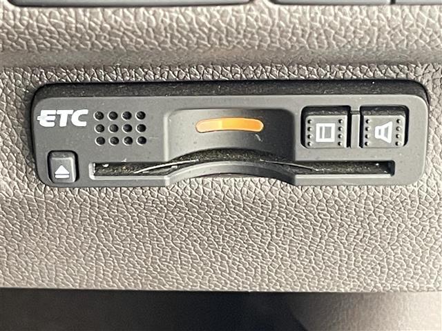 フリード Ｇ・ホンダセンシング　禁煙　社外７型ナビ　レーダークルーズコントロール　ＥＴＣ　レーンキープアシスト　両側電動スライドドア　ＬＥＤヘッドライト　オートライト　フルセグＴＶ　ドアバイザー　衝突軽減ブレーキ　ＩＳＯＦＩＸ（8枚目）