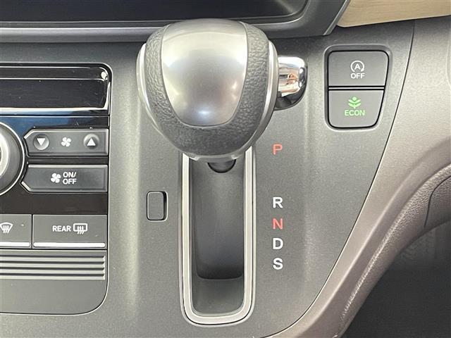 フリード Ｇ・ホンダセンシング　禁煙　社外７型ナビ　レーダークルーズコントロール　ＥＴＣ　レーンキープアシスト　両側電動スライドドア　ＬＥＤヘッドライト　オートライト　フルセグＴＶ　ドアバイザー　衝突軽減ブレーキ　ＩＳＯＦＩＸ（20枚目）