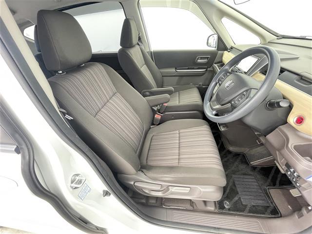 フリード Ｇ・ホンダセンシング　禁煙　社外７型ナビ　レーダークルーズコントロール　ＥＴＣ　レーンキープアシスト　両側電動スライドドア　ＬＥＤヘッドライト　オートライト　フルセグＴＶ　ドアバイザー　衝突軽減ブレーキ　ＩＳＯＦＩＸ（29枚目）