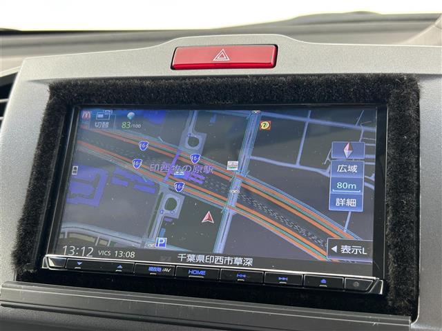 フリード Ｇ　エアロ　ジャストセレクション　禁煙車　社外メモリナビ　片側パワースライドドア　バックカメラ　リモコンキー　ＥＴＣ　電動格納ミラー　純正フロアマット　純正１５インチアルミホイール　フルセグＴＶ　Ｂｌｕｅｔｏｏｔｈ（3枚目）