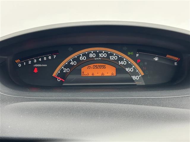 フリード Ｇ　エアロ　ジャストセレクション　禁煙車　社外メモリナビ　片側パワースライドドア　バックカメラ　リモコンキー　ＥＴＣ　電動格納ミラー　純正フロアマット　純正１５インチアルミホイール　フルセグＴＶ　Ｂｌｕｅｔｏｏｔｈ（9枚目）