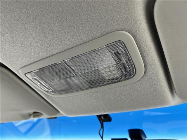 フリード Ｇ　エアロ　ジャストセレクション　禁煙車　社外メモリナビ　片側パワースライドドア　バックカメラ　リモコンキー　ＥＴＣ　電動格納ミラー　純正フロアマット　純正１５インチアルミホイール　フルセグＴＶ　Ｂｌｕｅｔｏｏｔｈ（14枚目）