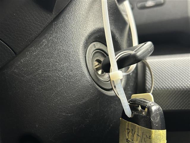 フリード Ｇ　エアロ　ジャストセレクション　禁煙車　社外メモリナビ　片側パワースライドドア　バックカメラ　リモコンキー　ＥＴＣ　電動格納ミラー　純正フロアマット　純正１５インチアルミホイール　フルセグＴＶ　Ｂｌｕｅｔｏｏｔｈ（16枚目）