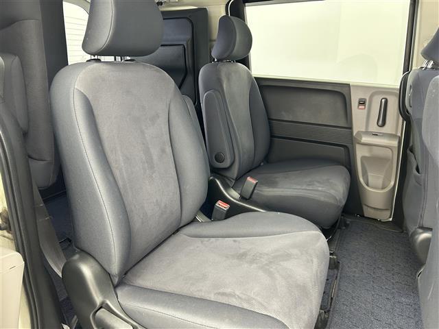 フリード Ｇ　エアロ　ジャストセレクション　禁煙車　社外メモリナビ　片側パワースライドドア　バックカメラ　リモコンキー　ＥＴＣ　電動格納ミラー　純正フロアマット　純正１５インチアルミホイール　フルセグＴＶ　Ｂｌｕｅｔｏｏｔｈ（26枚目）