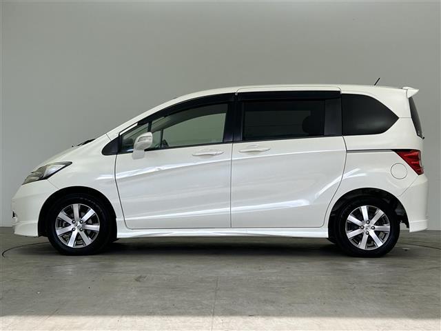 フリード Ｇ　エアロ　ジャストセレクション　禁煙車　社外メモリナビ　片側パワースライドドア　バックカメラ　リモコンキー　ＥＴＣ　電動格納ミラー　純正フロアマット　純正１５インチアルミホイール　フルセグＴＶ　Ｂｌｕｅｔｏｏｔｈ（37枚目）