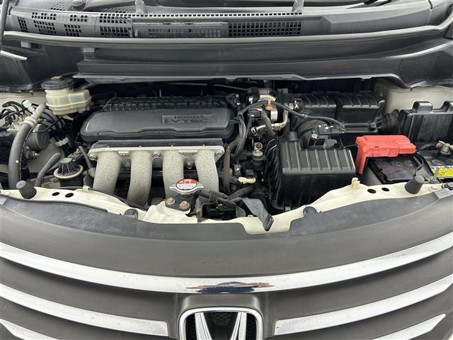 フリード Ｇ　エアロ　ジャストセレクション　禁煙車　社外メモリナビ　片側パワースライドドア　バックカメラ　リモコンキー　ＥＴＣ　電動格納ミラー　純正フロアマット　純正１５インチアルミホイール　フルセグＴＶ　Ｂｌｕｅｔｏｏｔｈ（42枚目）