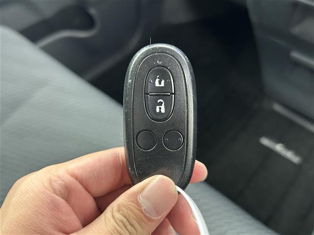 フレアワゴン ＸＳリミテッド　禁煙車　純正ナビ　ワンセグＴＶ　両側パワースライドドア　衝突軽減ブレーキ　バックカメラ　ＨＩＤヘッドライト　オートライト　スマートキー　シートヒーター　スペアキー　横滑り防止装置　取扱説明書（18枚目）